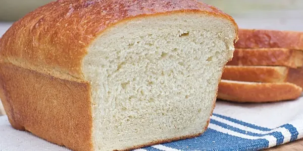 Γιατί να “κόψετε” το λευκό ψωμί; Ποια τα οφέλη